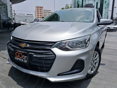 Chevrolet Onix LS Aut usado (2021) color plateado financiado en mensualidades(enganche $66,762 mensualidades desde $5,105)