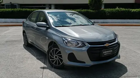 Chevrolet Onix LS Aut usado (2023) color Gris precio $239,800