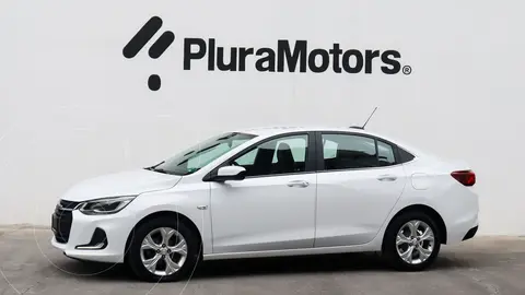 Chevrolet Onix Premier Aut usado (2021) color Blanco financiado en mensualidades(enganche $58,300 mensualidades desde $4,967)