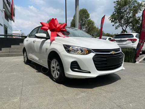 Chevrolet Onix LT Aut usado (2022) color Blanco precio $227,000