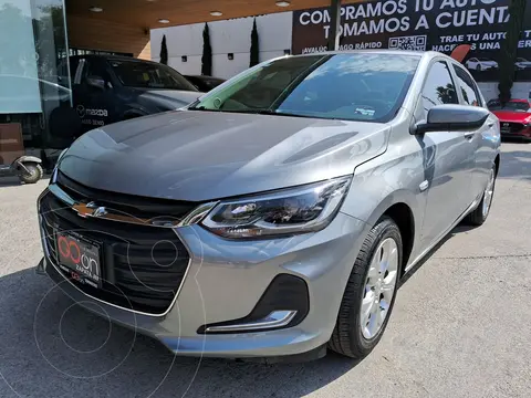 Chevrolet Onix LT Aut usado (2025) color Gris financiado en mensualidades(enganche $87,200 mensualidades desde $6,668)