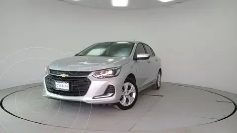 foto Chevrolet Onix LS Aut usado (2022) color Plata Brillante precio $291,000