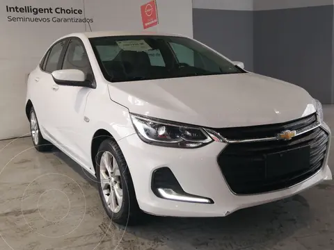 Chevrolet Onix Premier Aut usado (2022) color Blanco financiado en mensualidades(enganche $101,612 mensualidades desde $4,849)