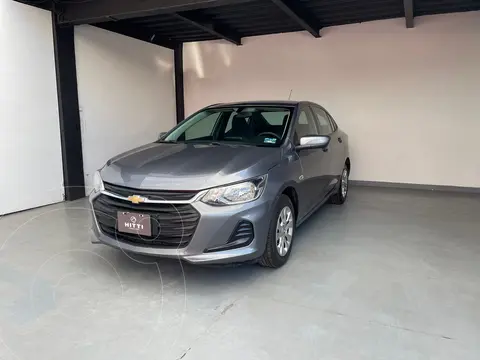 Chevrolet Onix LT Aut usado (2022) color Granito precio $239,000