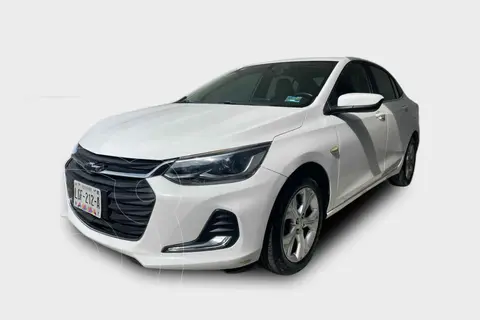 Chevrolet Onix Premier Red Line Aut usado (2023) color Blanco precio $300,000