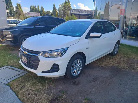 Chevrolet Onix LS usado (2023) color Blanco precio $279,500