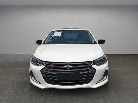 Chevrolet Onix Premier Red Line Aut usado (2023) color Blanco financiado en mensualidades(enganche $97,918 mensualidades desde $4,673)