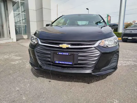 Chevrolet Onix LS Aut usado (2023) color Negro financiado en mensualidades(enganche $51,296 mensualidades desde $5,596)