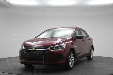 foto Chevrolet Onix LS usado (2021) color Rojo precio $235,000