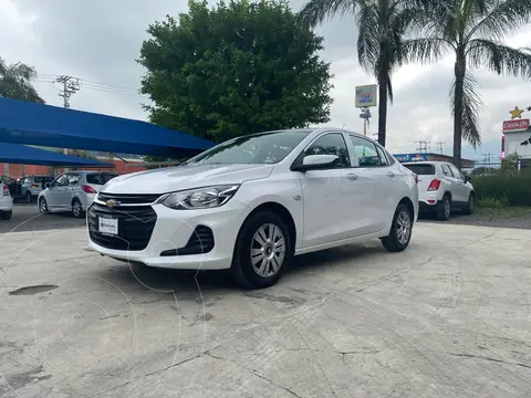 Chevrolet Onix LS Aut usado (2022) color Blanco precio $255,000