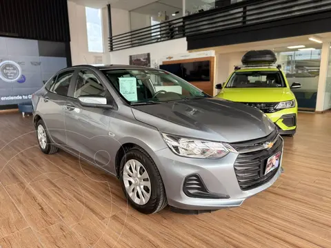 Chevrolet Onix LS Aut usado (2023) color Gris precio $255,000