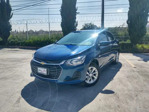 Chevrolet Onix LS usado (2021) color Azul financiado en mensualidades(enganche $29,980)