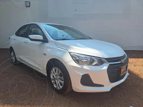 Chevrolet Onix LS Aut usado (2023) color Blanco precio $249,000