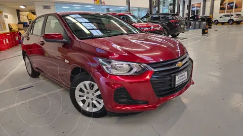 Chevrolet Onix LS usado (2023) color Rojo precio $239,000