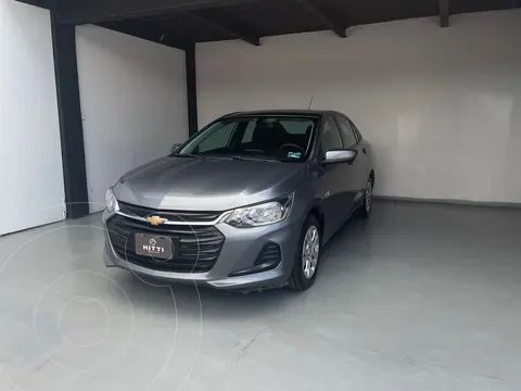 Chevrolet Onix LT Aut usado (2022) color Granito precio $244,000