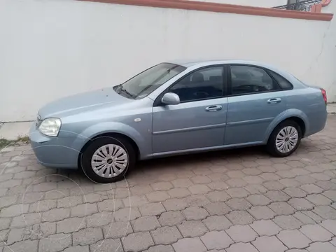 Chevrolet Optra 2.0L C usado (2010) color Azul Imperial precio $87,500