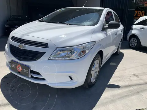 Chevrolet Prisma Joy LS + usado (2018) color Blanco precio $13.900.000