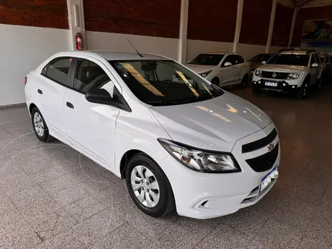 Chevrolet Prisma Joy LS + usado (2019) color Blanco precio $12.500.000