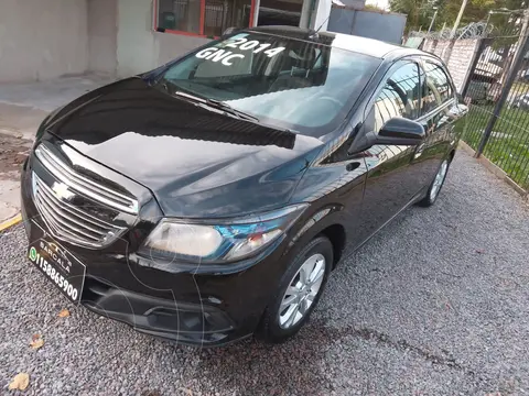 Chevrolet Prisma LTZ usado (2014) color Negro financiado en cuotas(anticipo $5.600.000)