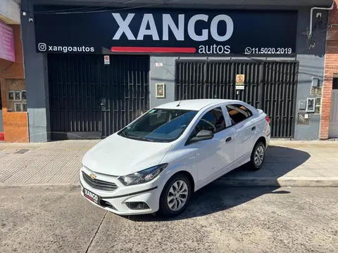 Chevrolet Prisma LT usado (2017) color Blanco precio $14.300.000