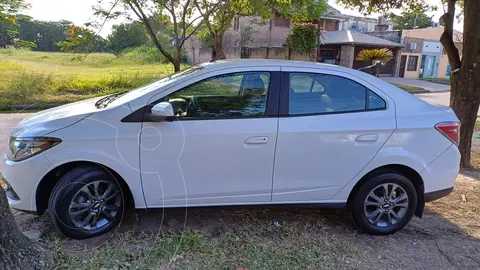 Chevrolet Prisma LTZ usado (2015) color Blanco precio $9.000.000