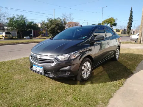Chevrolet Prisma LT usado (2018) color Gris precio $6.500.000