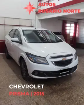 Chevrolet Prisma LTZ usado (2015) color Blanco Summit financiado en cuotas(anticipo $6.900.000)