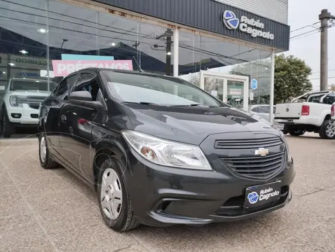Chevrolet Prisma LS usado (2018) color Gris precio $14.500.000