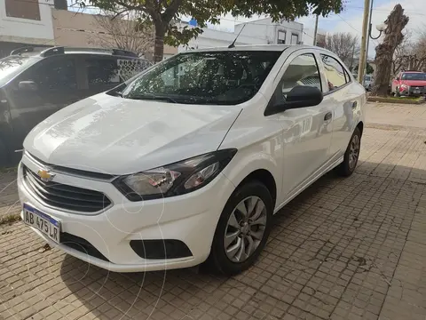 Chevrolet Prisma LT usado (2017) color Blanco precio $13.000.000