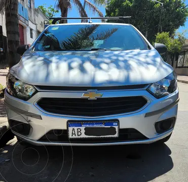 Chevrolet Prisma LT usado (2017) color Gris Plata  precio $15.000.000