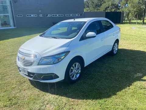 Chevrolet Prisma LTZ usado (2013) color Blanco precio $12.900.000