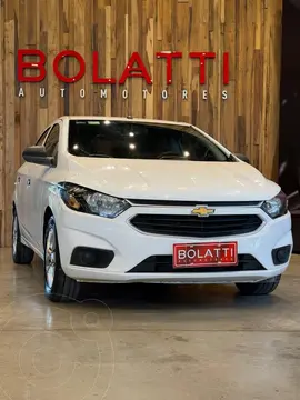 Chevrolet Prisma LT usado (2017) color Blanco precio $15.500.000