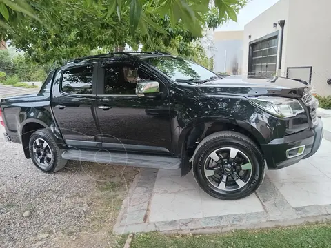 Chevrolet S 10 High Country 2.8 4x2 CD usado (2016) color Negro precio $30.000.000