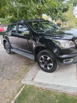 Chevrolet S 10 High Country 2.8 4x2 CD usado (2016) color Negro precio $30.000.000