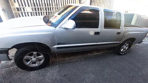 Chevrolet S-10 Doble Cabina usado (2005) color Gris precio ₡3 000 000