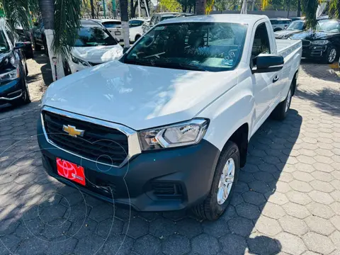 Chevrolet S-10 Cabina Regular usado (2024) color Blanco financiado en mensualidades(enganche $109,919 mensualidades desde $9,763)