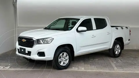 Chevrolet S-10 Doble Cabina usado (2023) color Blanco financiado en mensualidades(enganche $86,900 mensualidades desde $8,573)