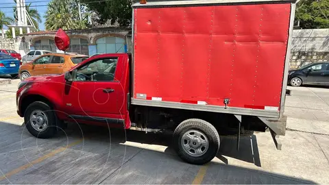 Chevrolet S-10 Chasis Cabina usado (2017) color Rojo financiado en mensualidades(enganche $75,000 mensualidades desde $9,300)