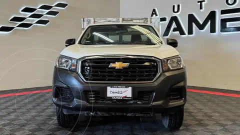 Chevrolet S10 MAX Chasis Cabina usado (2023) color Blanco financiado en mensualidades(enganche $74,580 mensualidades desde $7,988)