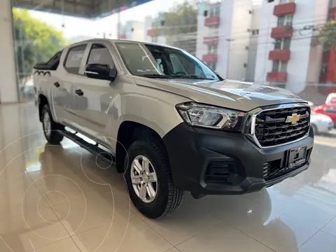 Chevrolet S10 MAX Doble Cabina Turbo 4x4 usado (2024) color plateado precio $409,000