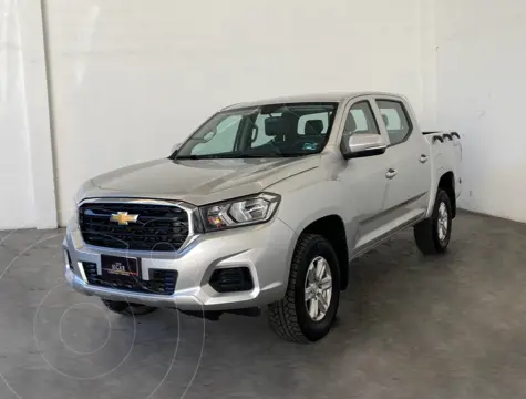 Chevrolet S10 MAX Doble Cabina usado (2023) color plateado financiado en mensualidades(enganche $123,356 mensualidades desde $9,511)