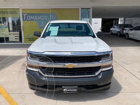 Chevrolet Silverado 1500 LS Cab Reg usado (2016) color Blanco precio $289,000