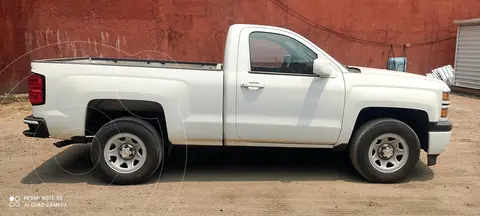 Chevrolet Silverado 1500 Cab Reg WT Aa Aut usado (2015) color Blanco precio $320,000
