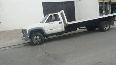 Chevrolet Silverado 3500 Chasis Cabina Paq A HD usado (2001) color Blanco precio $165,000