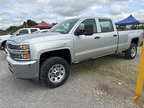Chevrolet Silverado 3500 Chasis Cabina WT Aa usado (2017) color Plata precio $390,000