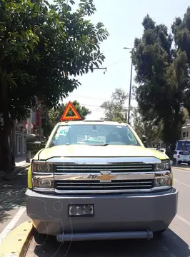 Chevrolet Silverado 3500 Chasis cabina usado (2016) color Verde precio $258,000