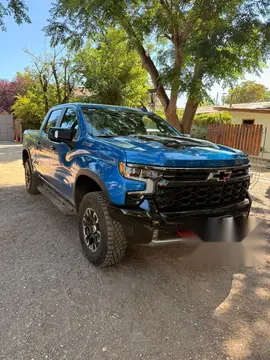 Chevrolet Silverado 6.2L ZR2 4x4 S usado (2023) color Azul precio $41.900.000