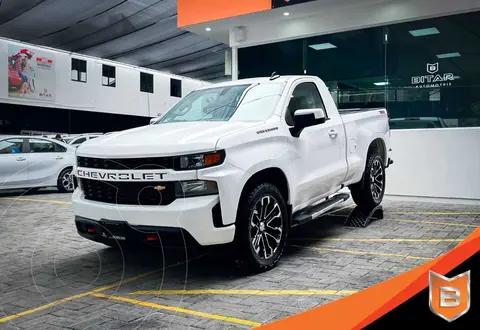 foto Chevrolet Silverado Cabina Regular 4X2 usado (2020) color Blanco precio $619,900