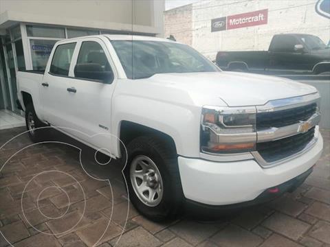 Chevrolet Silverado 4x2 Doble Cabina LS On Star usado (2018) color Blanco precio $434,900
