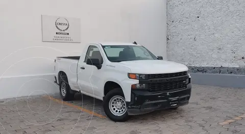 Chevrolet Silverado Cabina Regular 4X2 usado (2020) color Blanco precio $542,000